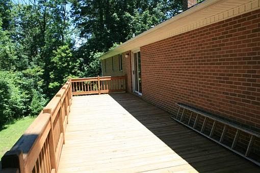 5th image of 95 Oak Knoll Dr