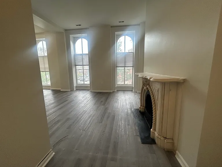 Vernon Homes — Photo 39