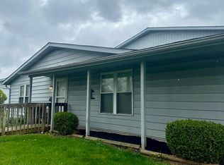 673 Cherry Hollow Rd #D, Columbus, OH 43228