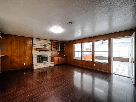 3rd image of 9923 Golden Sunshine Dr