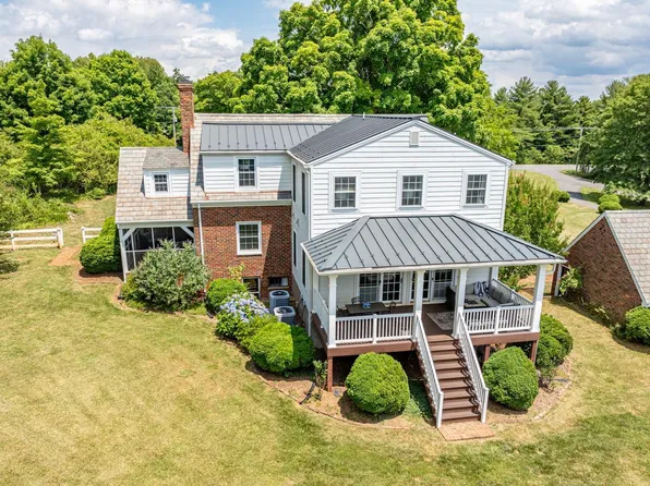 1015 Cedar Ridge Dr, Lynchburg, VA 24503