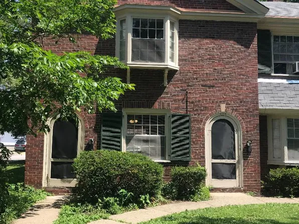 6718 Chestnut St, Cincinnati, OH 45227