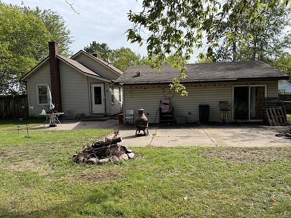 3rd image of 1100 PINE STREET