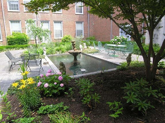 4th image of 523 N Bertrand St Unit 209