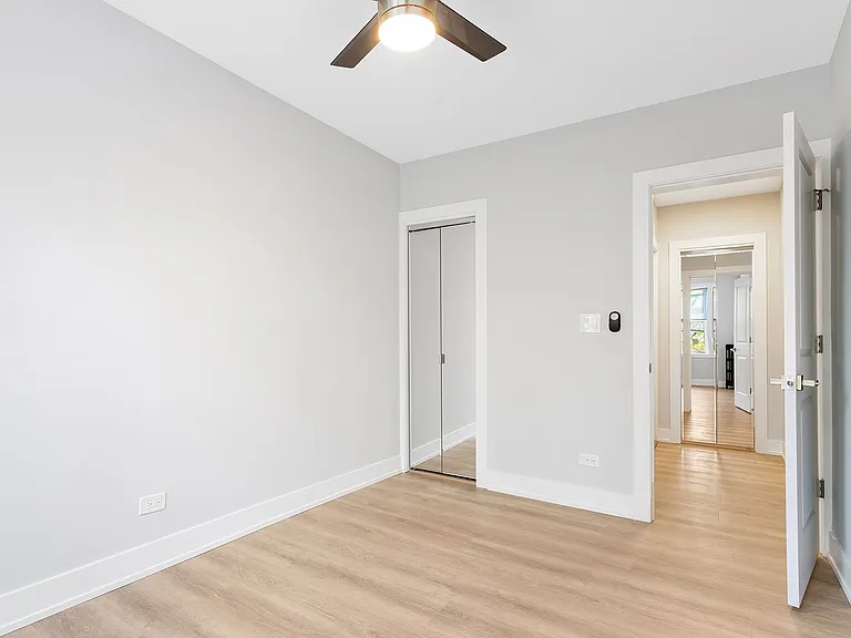 The 1521 Sherwin — Photo 47