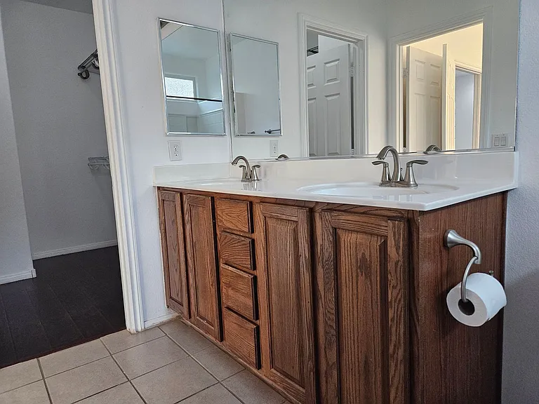 7349 Trailside Park Ct — Photo 37