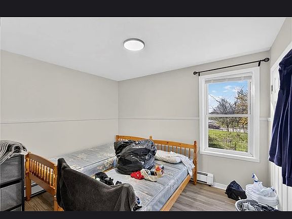 3rd image of 9 Cobb St #1-2-3