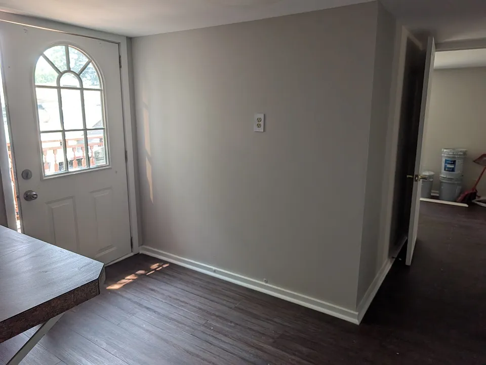 728 E Main St #4