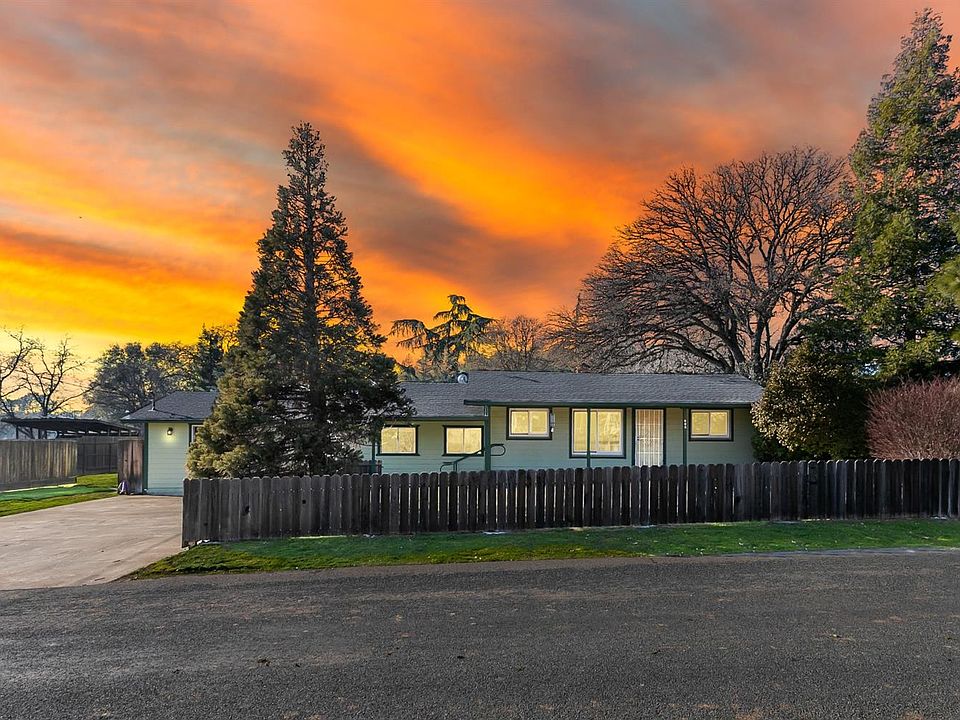 1st image of 695 Bowman Way