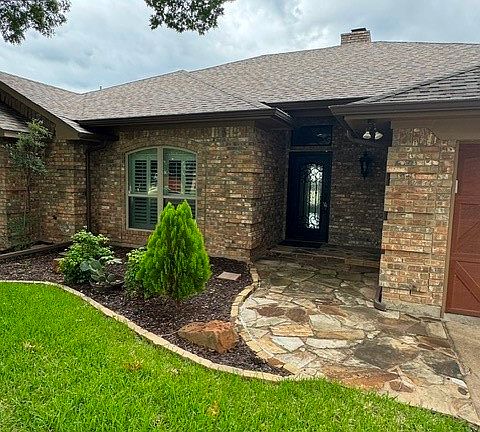 2nd image of 603 Panama Ct