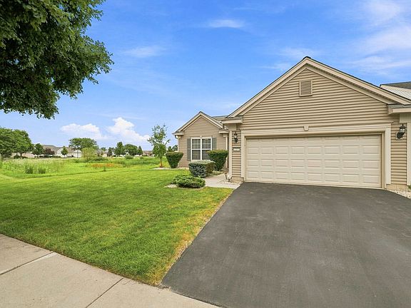 3rd image of 12231 Russet Ln