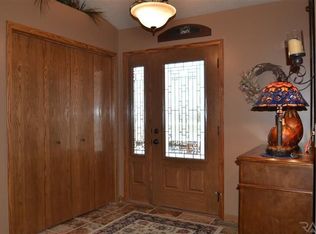 709 N Archer Dr, Sioux Falls, SD 57103