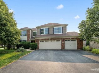 1938 Barrington Ave, Bolingbrook, IL 60490