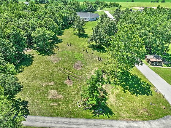 4th image of 30&31 Woodbine Park