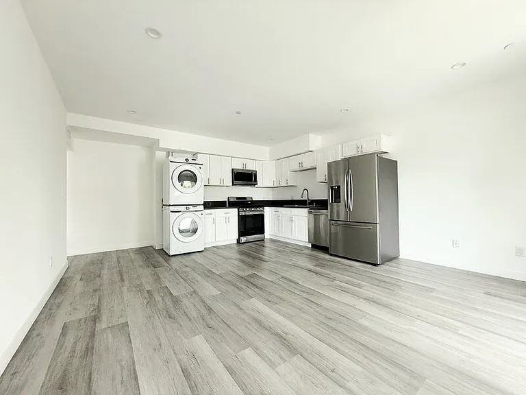 1260 Leighton Ave — Photo 23