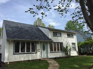 1060 Woodruff St, Iselin, NJ 08830