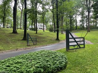 61 Anthony Wayne Rd, Morristown, NJ 07960