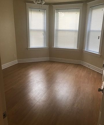 3rd image of 1929 S 56th Ct