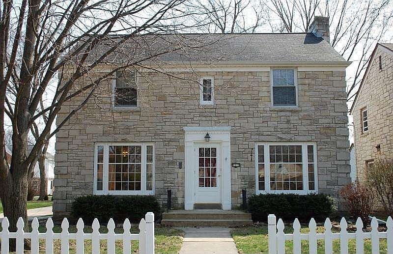 1st image of 9319 Wilson Blvd