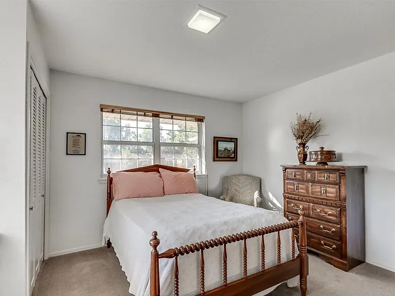 629 Montreal Dr — Photo 14