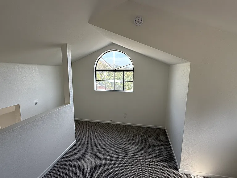 1334 Palm St #10 — Photo 12