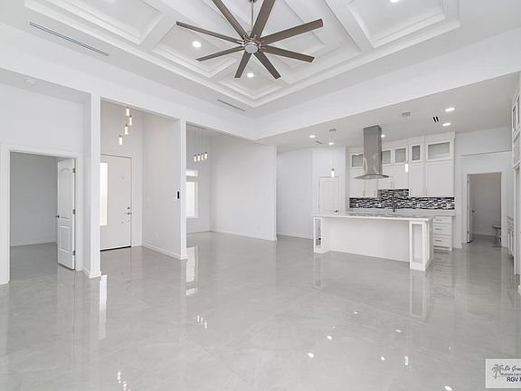 4th image of 32849 Nayeli St