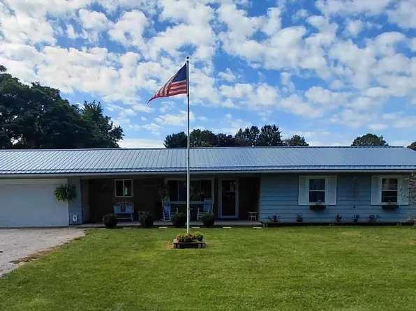 11 Boyd St, Fredericktown, OH 43019
