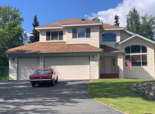 8508 Lassen Cir, Eagle River, AK 99577