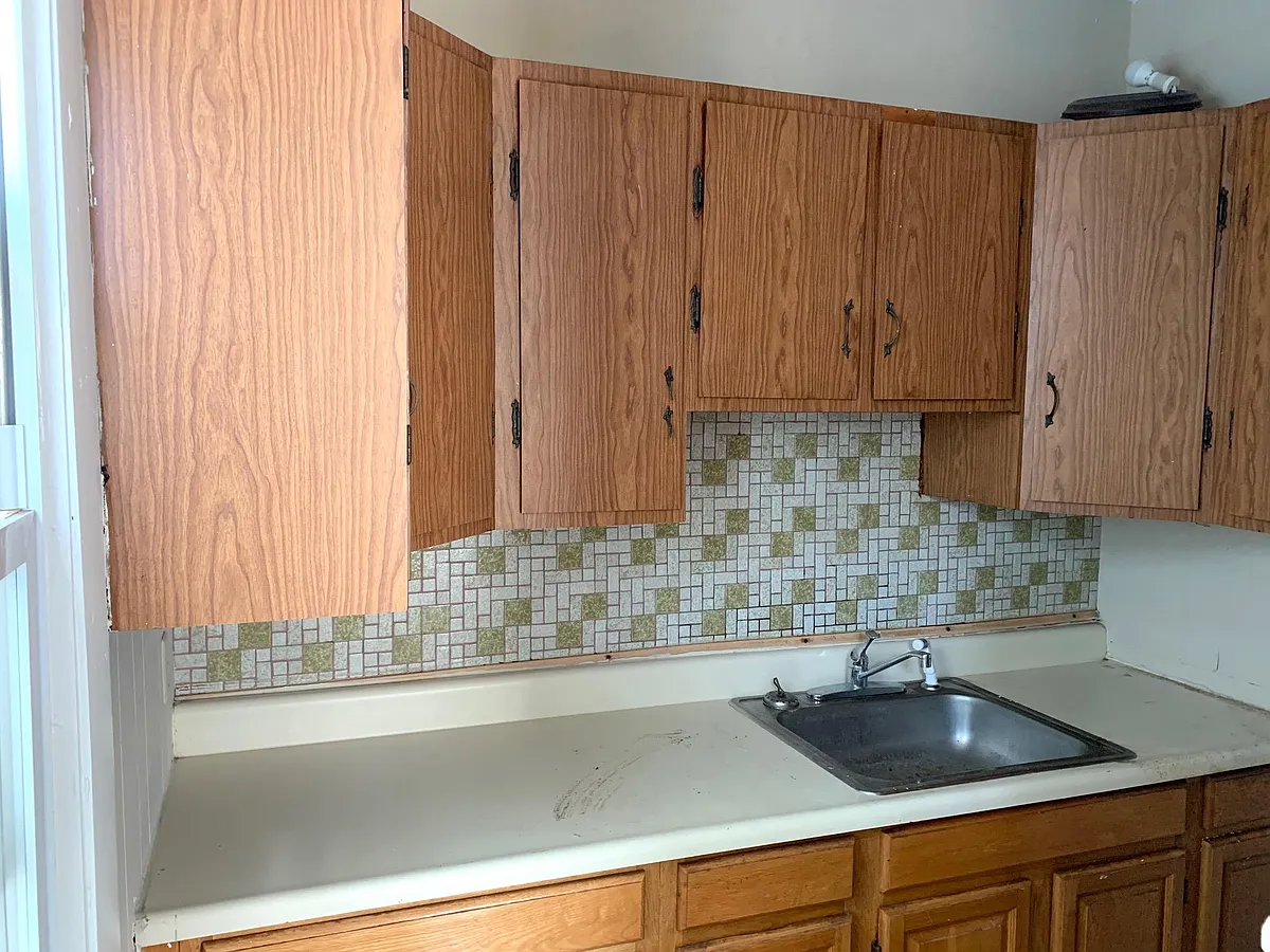 Building Photo - 202 Saratoga St #2