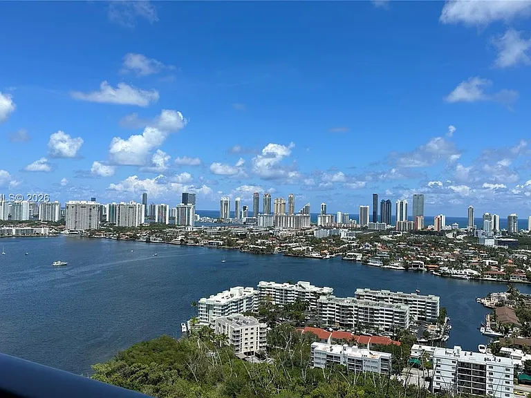 16385 Biscayne Blvd #3019 — Photo 29