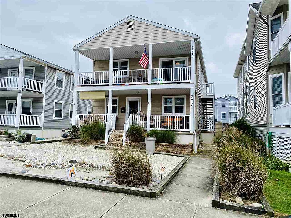 1st image of 3237 Haven Ave #39