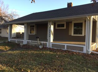 519 33rd St NE, Cedar Rapids, IA 52402