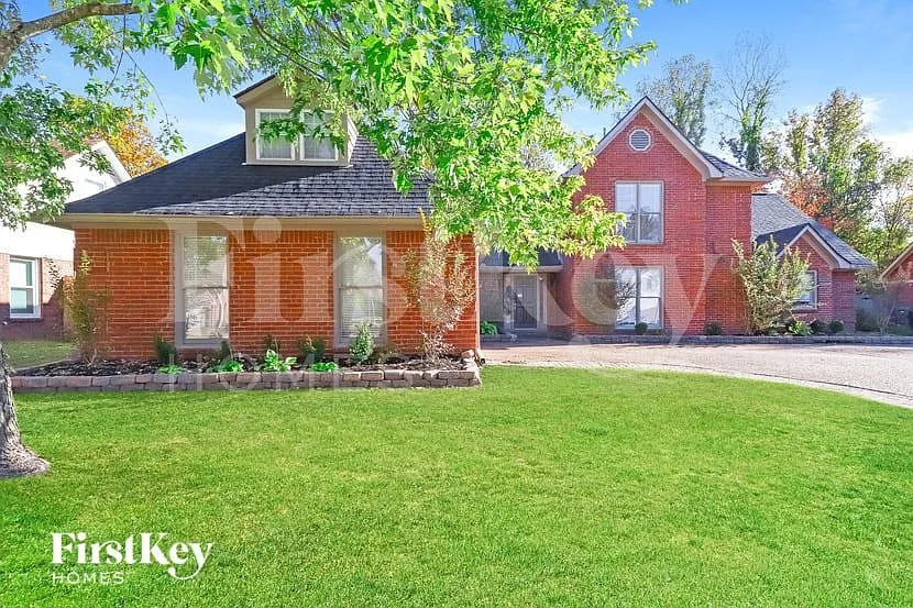 8827 Dewberry Ln