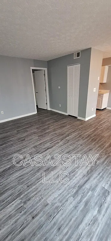 1 bed, 1.0 bath, $675 — Photo 3