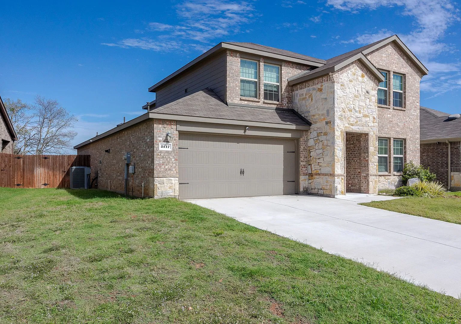 Welcome home to this beautifully designed residence offering a perfect blend of comfort, style, a... — Photo 3