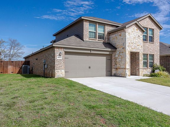 3rd image of 2117 Rustling Oaks Dr