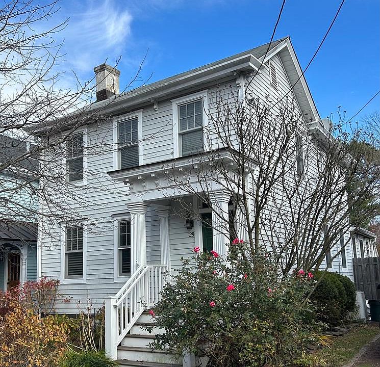 1st image of 29 Chestnut St