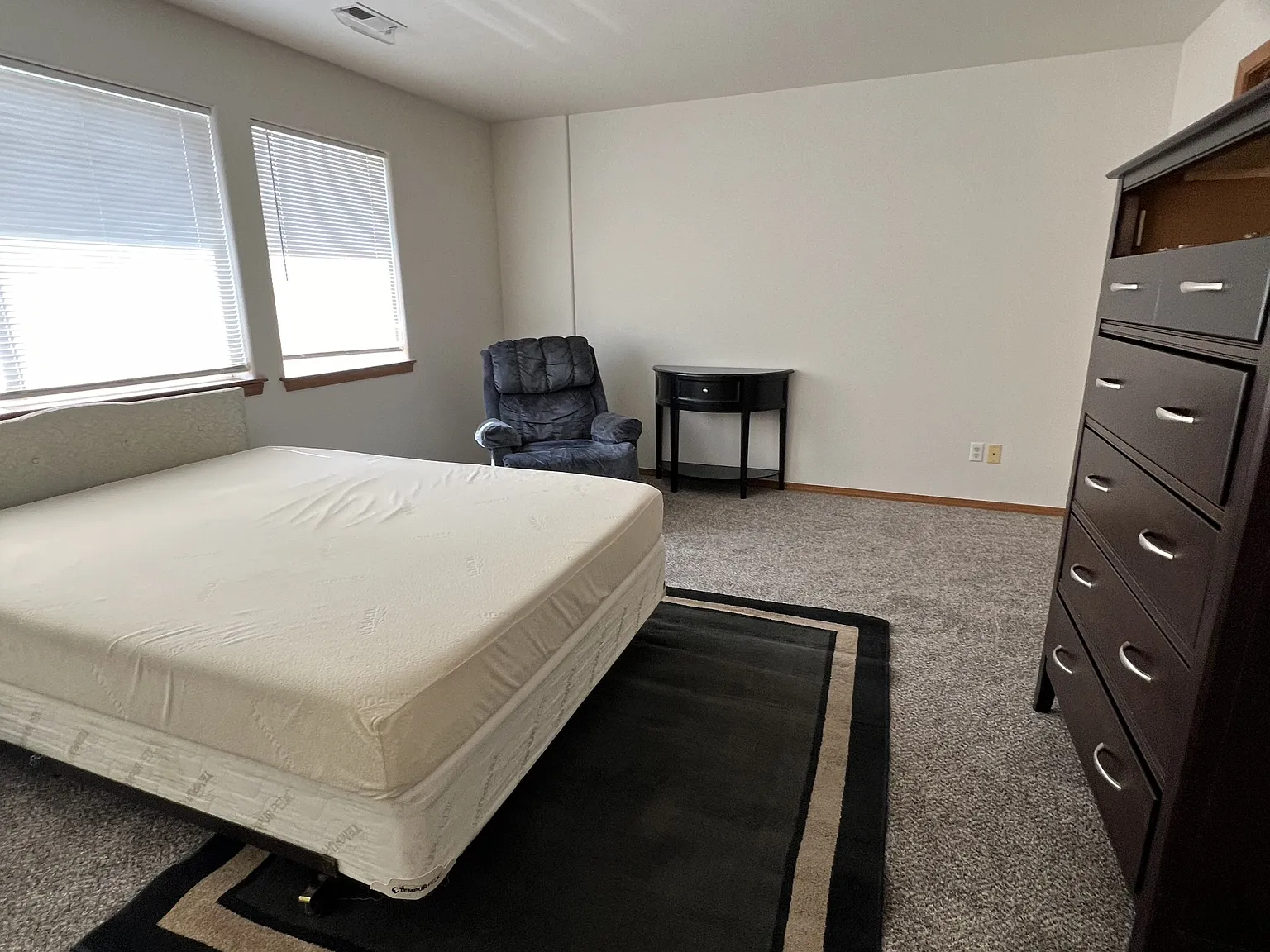 1310 South Skyline Drive - C — Photo 3
