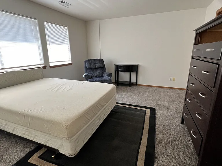1310 S Skyline Dr #C — Photo 3