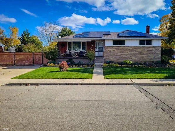 49 Nottingham Ave, Hamilton, ON L8T 3N4