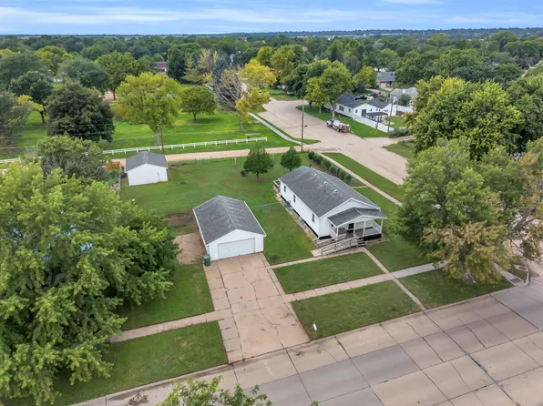 1220 5th Ave, Kearney, NE 68845