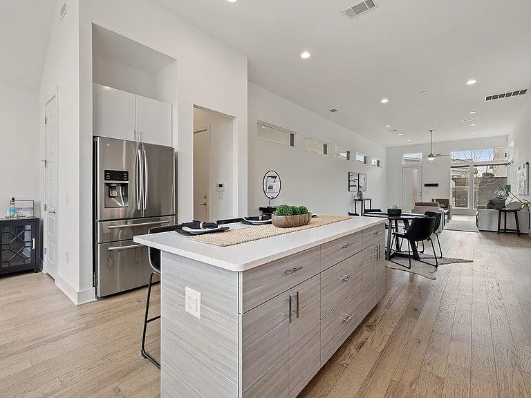 6124 Florencia Ln — Photo 16