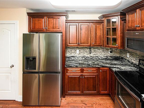 4th image of 6705 Allendale Dr