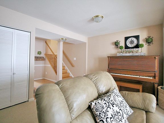 1st Floor Family Room