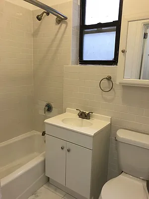 Rented by Silverstreet RE LLC | media 9