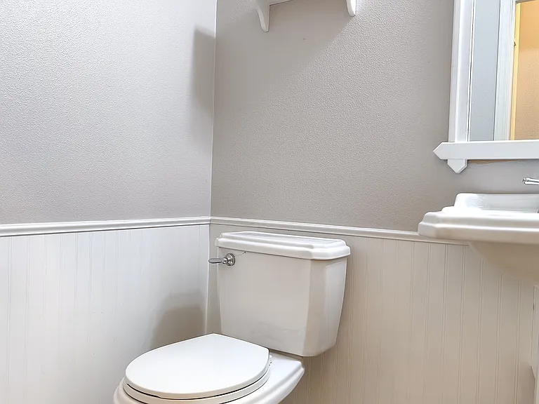 6229 NE Chestnut St — Photo 12