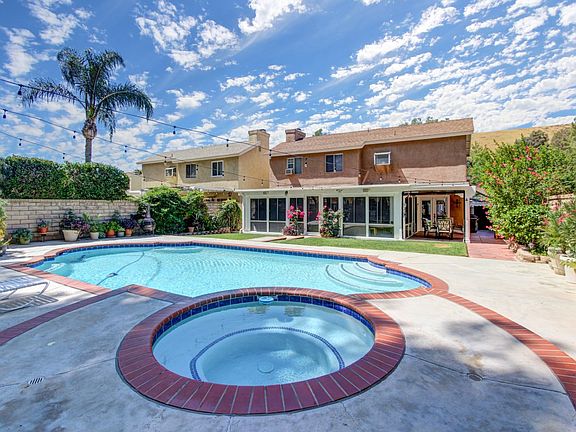 5th image of 32152 Green Hill Dr