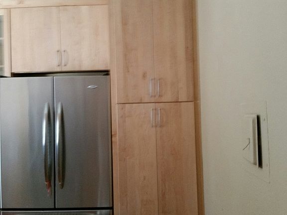 5th image of 260 Victoria St #30