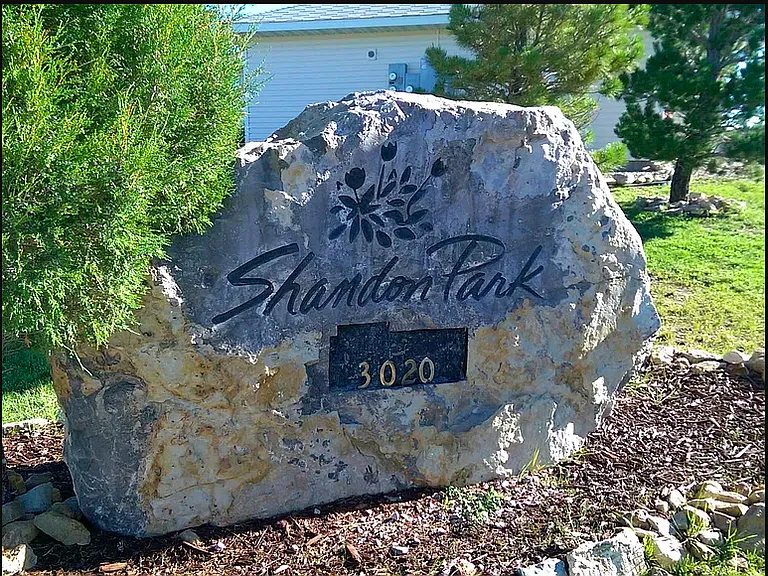 Shandon Park Apartments — Photo 1