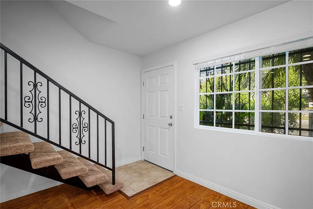 2 bed, 1.5 bath, 1000 sqft, $2,600 — Photo 3